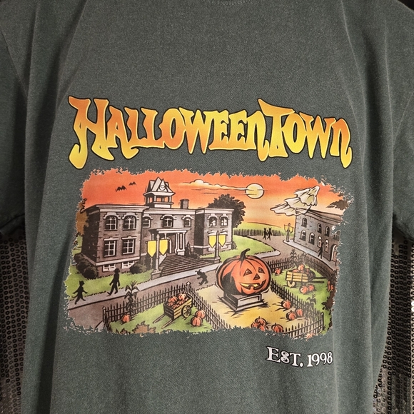 Halloweentown shirt - Picture 6 of 7